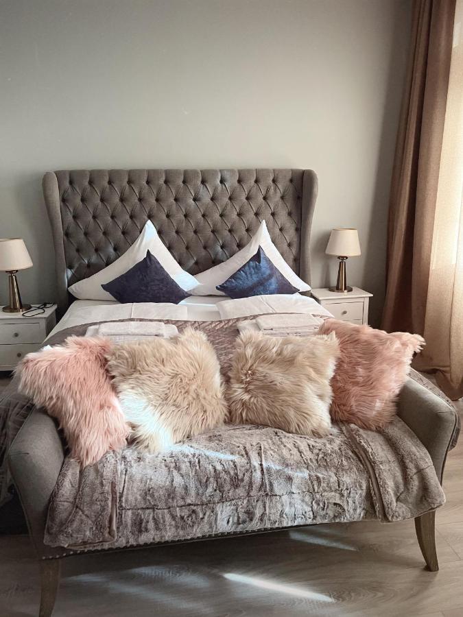 Luxury Central 150M2 Apartment On Wencelas Square With Private Garage Prague Luaran gambar