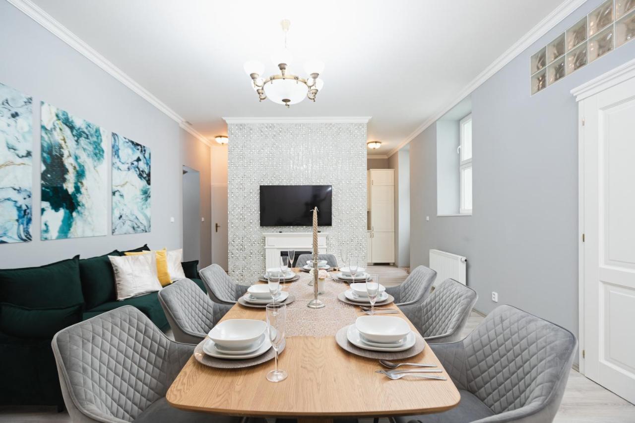 Luxury Central 150M2 Apartment On Wencelas Square With Private Garage Prague Luaran gambar